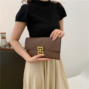 Simple Retro Envelope Bag 2024 Summer New Fashion Simple Women's Bag Foreign Trend Casual Fashion Clutch – Image 3