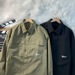 Retro workwear style long sleeve shirt men's lapel casual shirt small coat worn over top windbreaker jacket – Image 4