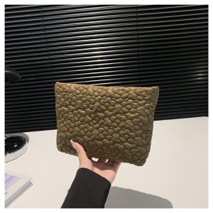 2024 summer new cute retro makeup bag, Korean version of ins style, niche travel, outing, temperament, simple clutch – Image 7