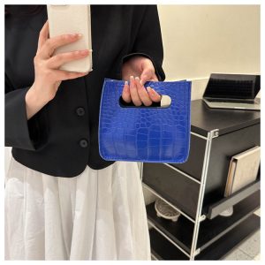 2024 New Niche Design Handheld Solid Color Bag Bag Women's Tide Soft Leather Simple Small Fresh Cute Simple Commuter Bag – Image 7