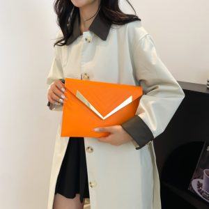2024 Autumn New Korean Version Retro Envelope Bag, Beautiful Personality, High-value Casual, Simple Large Capacity Clutch – Image 4