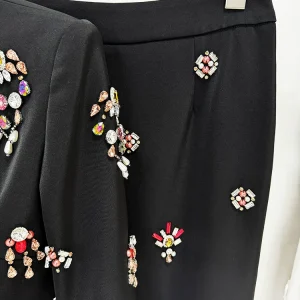 2024 European and American star fashion new heavy industry beaded and diamond crop top long skirt set two-piece set – Image 4