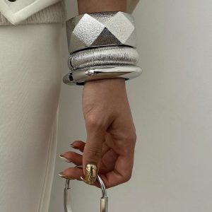 Alloy bracelet ins light luxury fashion versatile bracelet European and American retro baroque style open bracelet women – Image 3