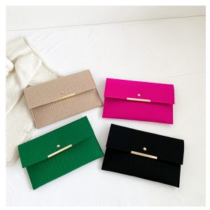 Niche design fashion trend envelope bag 2024 summer new vintage clutch women's bag this year popular clutch – Image 6