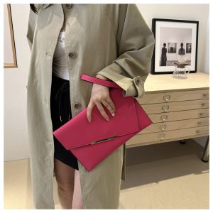 2024 new light luxury exquisite retro clutch bag, niche design, fashion trend, European and American simple foreign style small square bag – Image 6