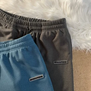 Hong Kong style waffle simple solid color all-match loose casual shorts men's couple beach sports basketball pants five-point pants – Image 4