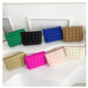 New Casual Retro Clutch Wallet Winter 2023 Retro Fashion Small Square Bag Simple Fashion Trend Clutch Bag – Image 5