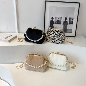 Plush Shell Dinner Bag 2024 New Women's Fall Winter 2024 Niche Leopard Print Crossbody Bag Pearl Chain Shoulder Bag – Image 4