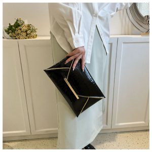 Clutch bag bag women's 2024 summer new trend, simple clutch bag, niche design, fashion, foreign envelope bag women – Image 3