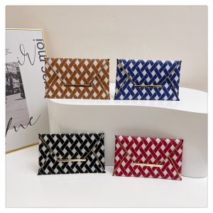 Casual chain women's bag 2024 summer new trendy fashion pop texture small bag handheld armpit bag – Image 5