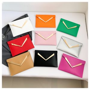 2024 Autumn New Korean Version Retro Envelope Bag, Beautiful Personality, High-value Casual, Simple Large Capacity Clutch – Image 5