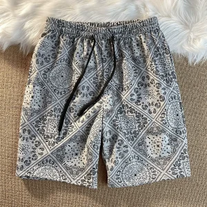Cashew flower print cotton cropped pants men's casual shorts loose summer cargo pants mid pants beach couple – Image 3