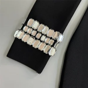 European and American temperament, one-shoulder dress, black and white color-blocked diamonds, flowers, elegant slim fit, stretch banquet bandage dress – Image 6