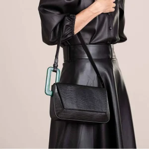 Underarm bag women's niche design sense 2023 new explosive style geometric small square bag high-grade texture portable shoulder bag – Image 4