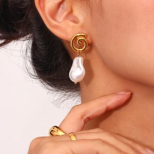 European and American ins fashionable, simple and light luxury stud earrings, women's made baroque pearl whirlwind earrings – Image 3