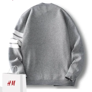 [Counter withdrawal area] Xiaohongshu recommends the same retro cardigan sweater in the mall as a versatile couple – Image 3