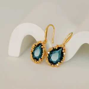 Translucent and brilliant sapphire earrings, original design jewelry, high-end sense of light luxury design, lens earrings for women