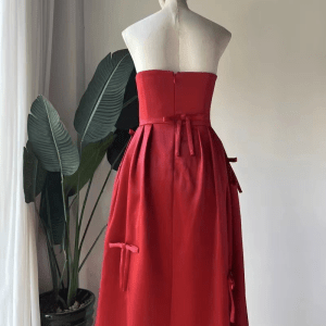 Viet Nam niche light luxury 2024 bandeau sexy bow cinched waist slim big swing dress skirt midi dress – Image 3
