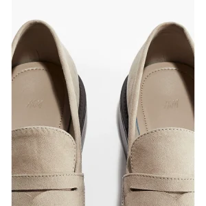 HM2025 Spring New Men's Shoes Fashionable, Casual and Versatile Solid Color Trend Loafers 1261259 – Image 3