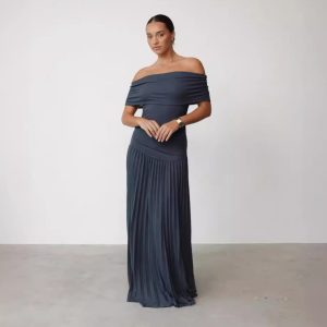 European and American cross-border dresses, one shoulder, elegant and sexy pleated, French beautiful long skirt, 2024 summer, new and versatile – Image 4