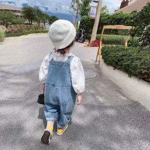 Baby clothes spring and autumn Korean version of fashionable foreign denim bib pants split set one-year-old baby girl spring clothes tide – Image 4