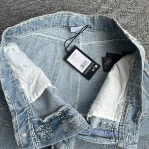 American street fashion hip hop full print cashew flower denim shorts mid and high waist summer fashion niche loose 5 point pants men – Image 3