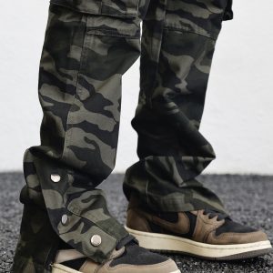 American high street vintage buttoned camouflage cargo jeans men's street loose slit straight micro-flared pants – Image 3