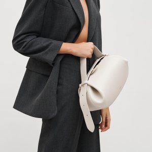 This year's popular bag 2025 crossbody bag casual and versatile three-dimensional ladies armpit small round bag baguette bag hand bag – Image 4