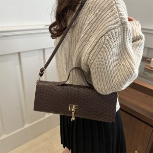 solid color casual lock fashion and delicate weaving large-capacity foreign cross-body baguette women's bag – Image 3