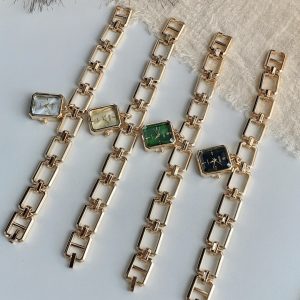 The new small fragrance charm watch women's square pendant bracelet watch niche design sense square luxury temperament watch – Image 6