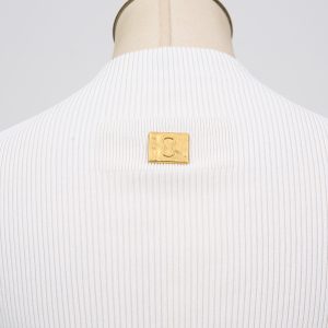 French Simple Top Women's Summer Sense of Luxury 2025 New Temperament Commuter High Neck Metal Decoration Vest T-Shirt Women – Image 6