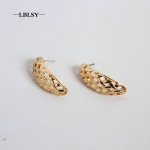 Concave shape recommends French fashionable exaggerated retro personality high-end sense of cut-out braided circle hoop earrings A84 – Image 3