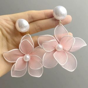 Fabric pearl flower atmospheric stud earrings 2025 new earrings light luxury high-end temperament earrings fashion European and American style – Image 4