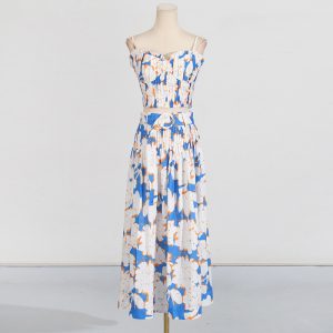 Fashionable resort-style suit Summer 2025 new printed bandeau top + high-waisted pressed pleated skirt two-piece set – Image 4