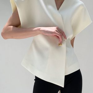 French asymmetrical one-button dropped-shoulder vest women's summer new niche design sense suit foreign V-neck top – Image 4