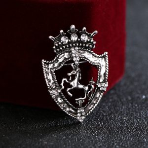 Fashion Brooch Men's Suit Corsage Retro Shield Horse Brooch Rhinestone Badge High-end Clothes Pin Accessories – Image 4
