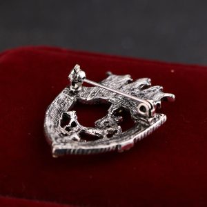 Fashion Brooch Men's Suit Corsage Retro Shield Horse Brooch Rhinestone Badge High-end Clothes Pin Accessories – Image 3