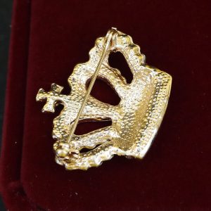 Korean version of creative models full diamond crown temperament brooch plating alloy jewelry accessories trend brooch custom wholesale – Image 3