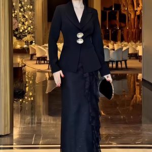 2025 Europe, America, Amazon, Foreign Trade, Autumn New Temperament, Heavy Work Jacket, High-waisted Slimming Skirt, Two-Piece Set – Image 3