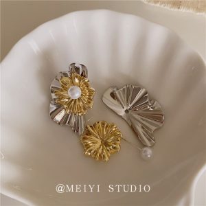 Fire tree silver flower ~ French metal contrast earrings worn by both high-end sense of light luxury fairy temperament fashionable and exquisite earrings – Image 5