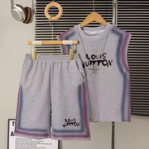 Boys' summer suit 2025 new medium and large children's foreign style contrasting color loose sports two-piece children's clothes summer – Image 3