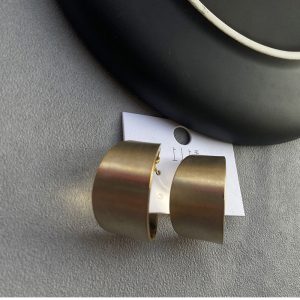 European and American New Frosted Brushed C-Shaped Earrings 925 Silver Needle Personalized Earrings Women's French Vintage Earrings Simple Earrings – Image 3