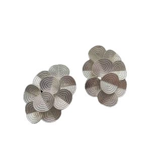 Europe, America, France, new niche design, flower big earrings, women's elegant silver needle temperament, exaggerated earrings, stud earrings, trendy – Image 3