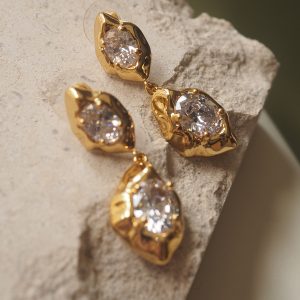 Niche original designer fashion European and American style zircon tassel earrings commuter lava geometric pattern personalized earrings – Image 3