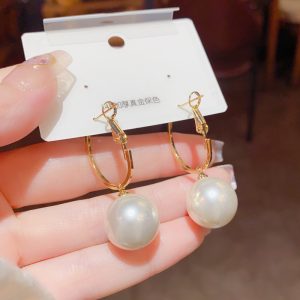 fashionable and elegant, large pearl earrings, female personality, exaggerated versatile earrings, design sense silver needle earrings – Image 3
