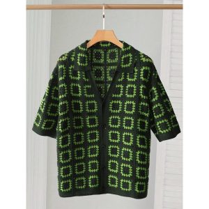 cross-border new men's knitwear black and white contrasting color men's table – Image 3