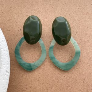 Retro Hong Kong style, high-end fashion, light luxury, geometric irregularity, acrylic, exaggerated personality, resin earrings, earrings, women – Image 3