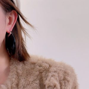 Maillard style high-end exaggerated personality resin earrings fashion light luxury autumn and winter acrylic earrings earrings for women – Image 4
