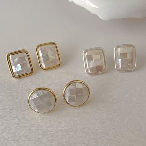 Niche Design Natural Shell Geometric Stud Earrings Women's S925 Silver Pin Mosaic Earrings Fashion Commuter Earrings – Image 3