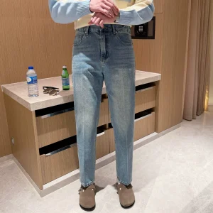 Autumn and winter casual retro denim trousers, men's straight fashion, fashionable and handsome, high-end white men's jeans, 2025 new – Image 3